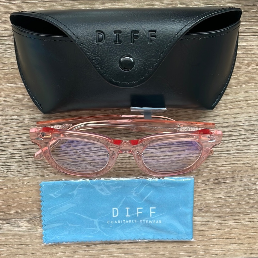 BRAND NEW! Unisex DIFF Square Bluelight Glasses